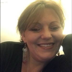 Meet your Posher, Angie